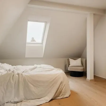 Floor In Sandviken Close To The Centrum Floyen *