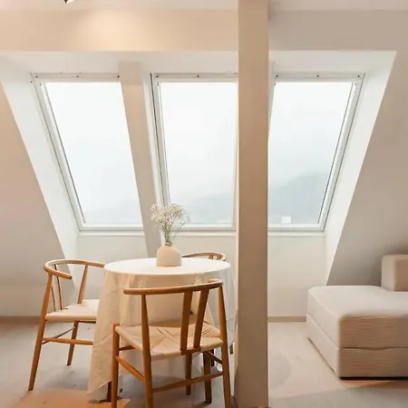 Floor In Sandviken Close To The Centrum Floyen * Bergen